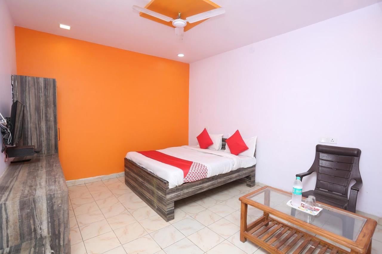 Oyo 37533 Hotel Ashirwad Dzsabalpur Kültér fotó